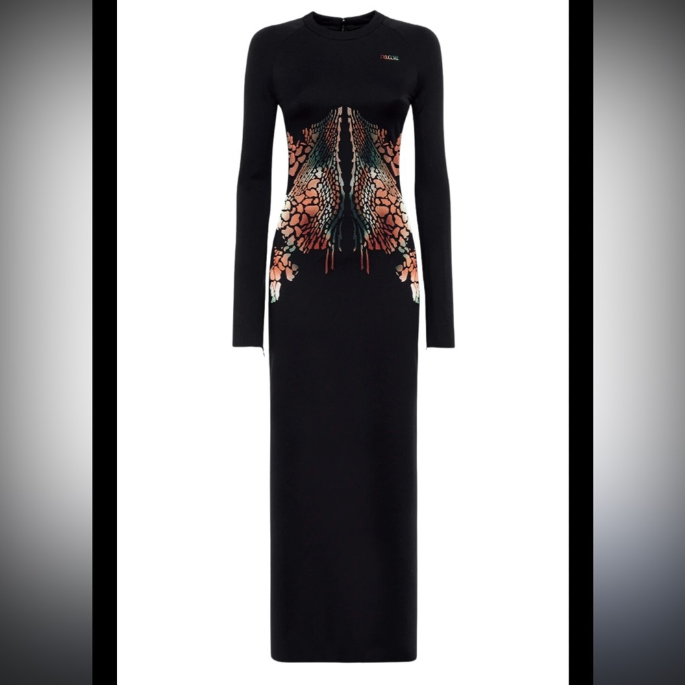 Del Core Raglan gown with 3D detail